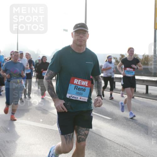 03.10.2026 - Köhlbrandbrückenlauf Jannik Wohlers http://msf.ph/oto/10708003 03.10.2026 09:27:05 Position 3 3500 meine-sportfotos.de