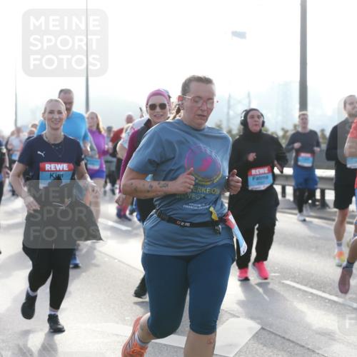 03.10.2026 - Köhlbrandbrückenlauf Jannik Wohlers http://msf.ph/oto/10708009 03.10.2026 09:27:07 Position 3 28, 3375 meine-sportfotos.de