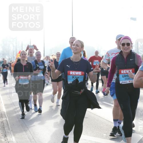 03.10.2026 - Köhlbrandbrückenlauf Jannik Wohlers http://msf.ph/oto/10708011 03.10.2026 09:27:07 Position 3 3556 meine-sportfotos.de
