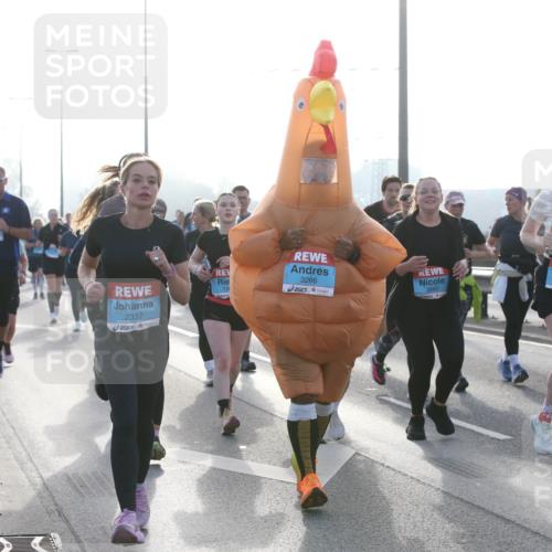 03.10.2026 - Köhlbrandbrückenlauf Jannik Wohlers http://msf.ph/oto/10708050 03.10.2026 09:27:19 Position 3 2337, 3266, 3660, 3629 meine-sportfotos.de