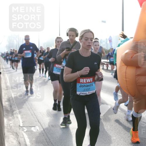 03.10.2026 - Köhlbrandbrückenlauf Jannik Wohlers http://msf.ph/oto/10708055 03.10.2026 09:27:20 Position 3 2337, 3266 meine-sportfotos.de