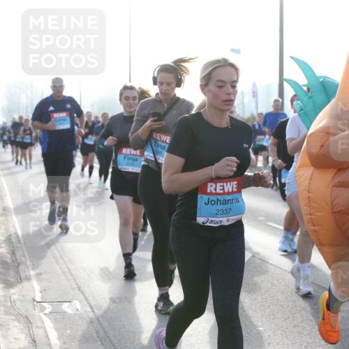 03.10.2026 - Köhlbrandbrückenlauf Jannik Wohlers http://msf.ph/oto/10708059 03.10.2026 09:27:20 Position 3 3504, 186, 2337, 3266 meine-sportfotos.de