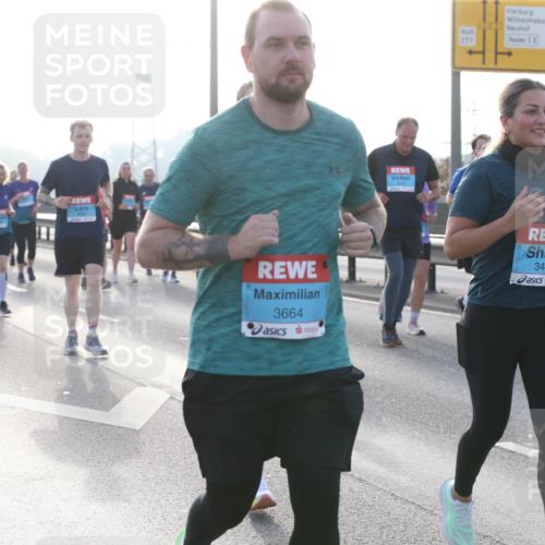 03.10.2026 - Köhlbrandbrückenlauf Jannik Wohlers http://msf.ph/oto/10708091 03.10.2026 09:27:27 Position 3 3664, 3475 meine-sportfotos.de