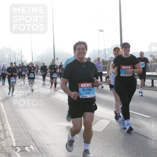 03.10.2026 - Köhlbrandbrückenlauf Jannik Wohlers http://msf.ph/oto/10708107 03.10.2026 09:27:35 Position 3 3686, 1248 meine-sportfotos.de