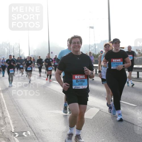 03.10.2026 - Köhlbrandbrückenlauf Jannik Wohlers http://msf.ph/oto/10708109 03.10.2026 09:27:35 Position 3 3686, 12 meine-sportfotos.de