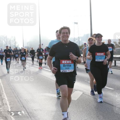 03.10.2026 - Köhlbrandbrückenlauf Jannik Wohlers http://msf.ph/oto/10708111 03.10.2026 09:27:35 Position 3 3686, 1247 meine-sportfotos.de