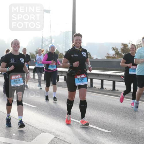 03.10.2026 - Köhlbrandbrückenlauf Jannik Wohlers http://msf.ph/oto/10708142 03.10.2026 09:27:41 Position 3 1291, 3323, 1863, 1859, 3312 meine-sportfotos.de