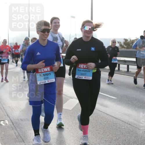 03.10.2026 - Köhlbrandbrückenlauf Jannik Wohlers http://msf.ph/oto/10708247 03.10.2026 09:27:59 Position 3 3656, 3657 meine-sportfotos.de