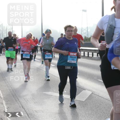 03.10.2026 - Köhlbrandbrückenlauf Jannik Wohlers http://msf.ph/oto/10708253 03.10.2026 09:28:00 Position 3 3481, 34 meine-sportfotos.de