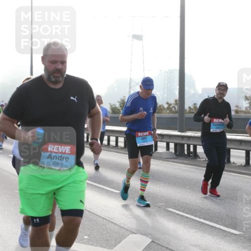 03.10.2026 - Köhlbrandbrückenlauf Jannik Wohlers http://msf.ph/oto/10708282 03.10.2026 09:28:05 Position 3 10, 2086, 1220, 3557, 1494 meine-sportfotos.de