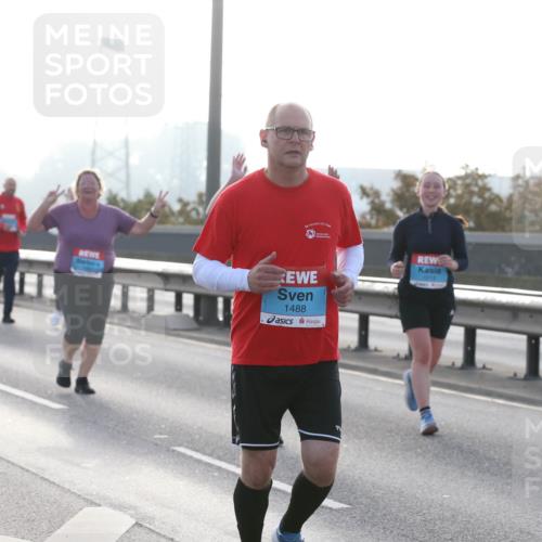 03.10.2026 - Köhlbrandbrückenlauf Jannik Wohlers http://msf.ph/oto/10708294 03.10.2026 09:28:08 Position 3 1488 meine-sportfotos.de