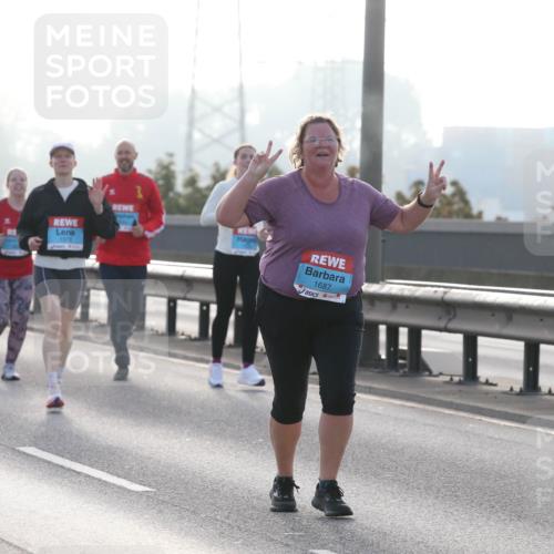 03.10.2026 - Köhlbrandbrückenlauf Jannik Wohlers http://msf.ph/oto/10708298 03.10.2026 09:28:10 Position 3 1239, 1687 meine-sportfotos.de