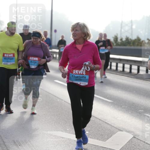 03.10.2026 - Köhlbrandbrückenlauf Jannik Wohlers http://msf.ph/oto/10708363 03.10.2026 09:28:30 Position 3 3244, 3507, 3409, 3531 meine-sportfotos.de