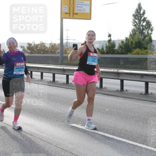 03.10.2026 - Köhlbrandbrückenlauf Jannik Wohlers http://msf.ph/oto/10708428 03.10.2026 09:28:44 Position 3 3590, 3681, 26, 3853 meine-sportfotos.de