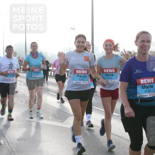 03.10.2026 - Köhlbrandbrückenlauf Jannik Wohlers http://msf.ph/oto/10708436 03.10.2026 09:28:45 Position 3 3354, 52, 2003, 1175, 3590 meine-sportfotos.de