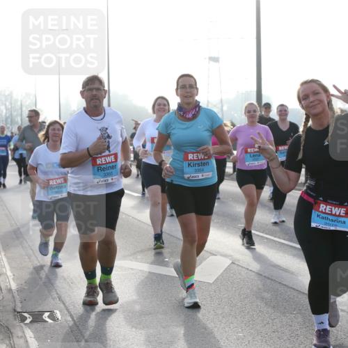 03.10.2026 - Köhlbrandbrückenlauf Jannik Wohlers http://msf.ph/oto/10708446 03.10.2026 09:28:46 Position 3 3654, 3355, 3354, 2075 meine-sportfotos.de