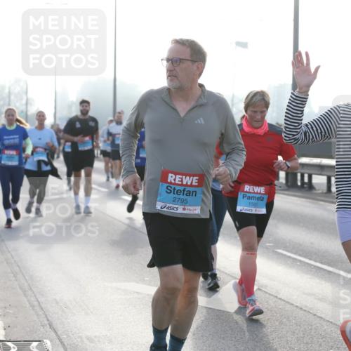 03.10.2026 - Köhlbrandbrückenlauf Jannik Wohlers http://msf.ph/oto/10708470 03.10.2026 09:28:51 Position 3 2793, 1501, 2795 meine-sportfotos.de