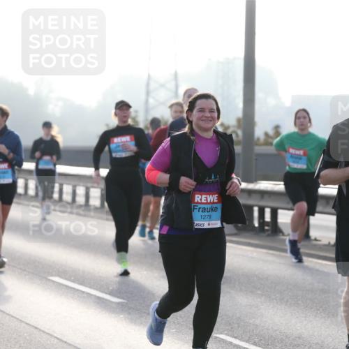 03.10.2026 - Köhlbrandbrückenlauf Jannik Wohlers http://msf.ph/oto/10708497 03.10.2026 09:29:05 Position 3 1278, 1277 meine-sportfotos.de