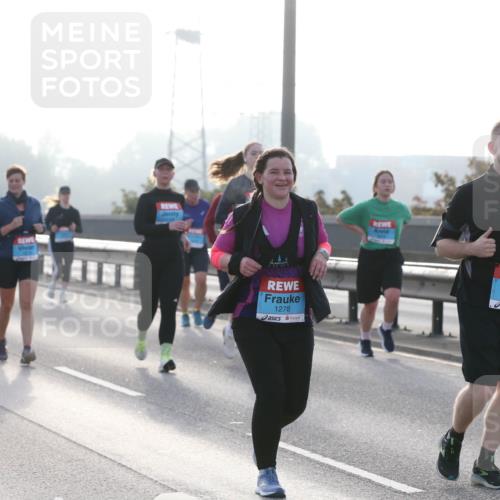 03.10.2026 - Köhlbrandbrückenlauf Jannik Wohlers http://msf.ph/oto/10708499 03.10.2026 09:29:06 Position 3 1278, 1277 meine-sportfotos.de