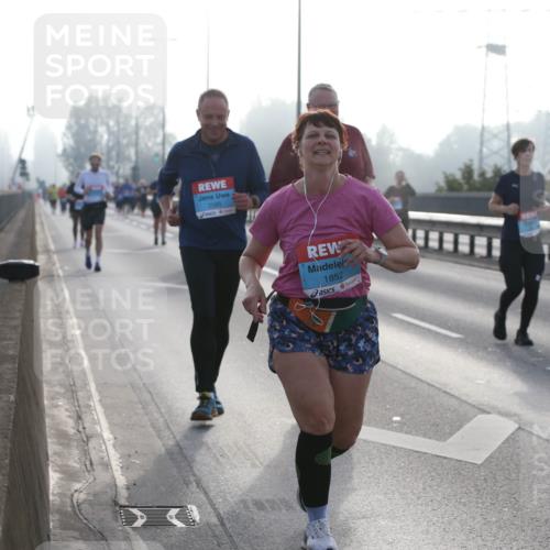 03.10.2026 - Köhlbrandbrückenlauf Jannik Wohlers http://msf.ph/oto/10708514 03.10.2026 09:29:13 Position 3 2585, 1852 meine-sportfotos.de