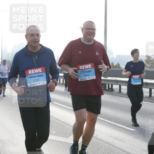 03.10.2026 - Köhlbrandbrückenlauf Jannik Wohlers http://msf.ph/oto/10708524 03.10.2026 09:29:14 Position 3 2585, 3624 meine-sportfotos.de