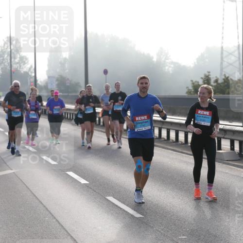 03.10.2026 - Köhlbrandbrückenlauf Jannik Wohlers http://msf.ph/oto/10708568 03.10.2026 09:29:42 Position 3 2797, 3180 meine-sportfotos.de