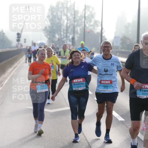 03.10.2026 - Köhlbrandbrückenlauf Jannik Wohlers http://msf.ph/oto/10708598 03.10.2026 09:29:51 Position 3 3249, 3309, 3712, 3319, 3093 meine-sportfotos.de