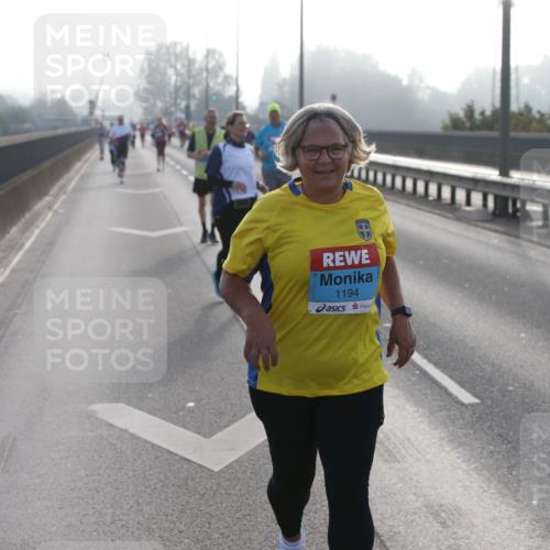 03.10.2026 - Köhlbrandbrückenlauf Jannik Wohlers http://msf.ph/oto/10708622 03.10.2026 09:30:01 Position 3 1194 meine-sportfotos.de