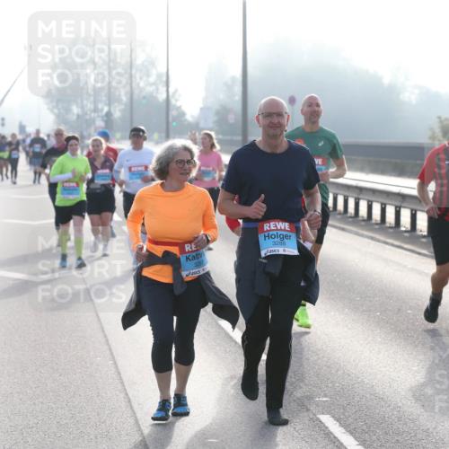 03.10.2026 - Köhlbrandbrückenlauf Jannik Wohlers http://msf.ph/oto/10708695 03.10.2026 09:30:44 Position 3 3287, 3288, 3516 meine-sportfotos.de