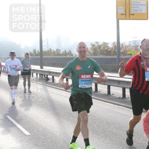 03.10.2026 - Köhlbrandbrückenlauf Jannik Wohlers http://msf.ph/oto/10708708 03.10.2026 09:30:49 Position 3 36, 1725, 3516 meine-sportfotos.de