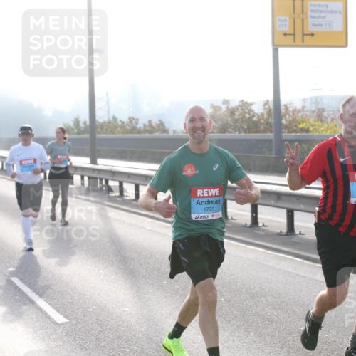03.10.2026 - Köhlbrandbrückenlauf Jannik Wohlers http://msf.ph/oto/10708710 03.10.2026 09:30:49 Position 3 36, 1725, 3516 meine-sportfotos.de