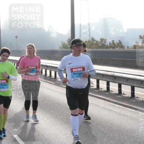 03.10.2026 - Köhlbrandbrückenlauf Jannik Wohlers http://msf.ph/oto/10708717 03.10.2026 09:30:51 Position 3 3665, 3252, 3610, 3251 meine-sportfotos.de