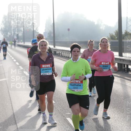 03.10.2026 - Köhlbrandbrückenlauf Jannik Wohlers http://msf.ph/oto/10708721 03.10.2026 09:30:52 Position 3 3665, 3252, 3610, 325 meine-sportfotos.de