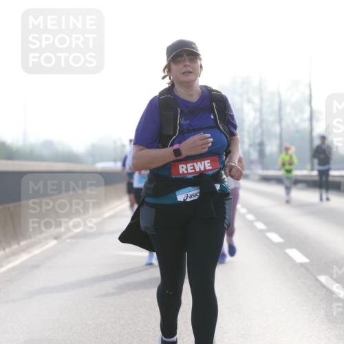 03.10.2026 - Köhlbrandbrückenlauf Jannik Wohlers http://msf.ph/oto/10708757 03.10.2026 09:31:21 Position 3  meine-sportfotos.de