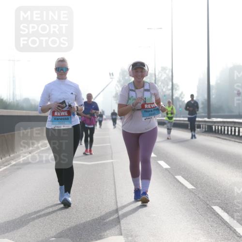 03.10.2026 - Köhlbrandbrückenlauf Jannik Wohlers http://msf.ph/oto/10708771 03.10.2026 09:31:26 Position 3 3554, 2945 meine-sportfotos.de