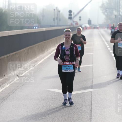 03.10.2026 - Köhlbrandbrückenlauf Jannik Wohlers http://msf.ph/oto/10708839 03.10.2026 09:32:02 Position 3 1975 meine-sportfotos.de