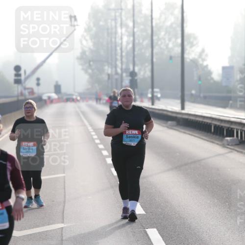 03.10.2026 - Köhlbrandbrückenlauf Jannik Wohlers http://msf.ph/oto/10708849 03.10.2026 09:32:05 Position 3 1975, 1991, 3577 meine-sportfotos.de