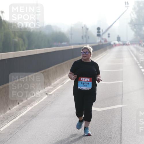03.10.2026 - Köhlbrandbrückenlauf Jannik Wohlers http://msf.ph/oto/10708857 03.10.2026 09:32:10 Position 3 11, 1991, 3577 meine-sportfotos.de