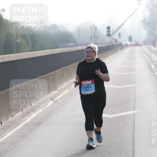 03.10.2026 - Köhlbrandbrückenlauf Jannik Wohlers http://msf.ph/oto/10708861 03.10.2026 09:32:10 Position 3 1991 meine-sportfotos.de