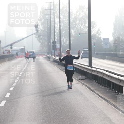 03.10.2026 - Köhlbrandbrückenlauf Jannik Wohlers http://msf.ph/oto/10708905 03.10.2026 09:32:57 Position 3  meine-sportfotos.de