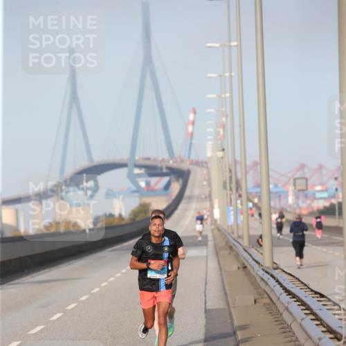 03.10.2026 - Köhlbrandbrückenlauf Jannik Wohlers http://msf.ph/oto/10708946 03.10.2026 09:34:08 Position 3  meine-sportfotos.de
