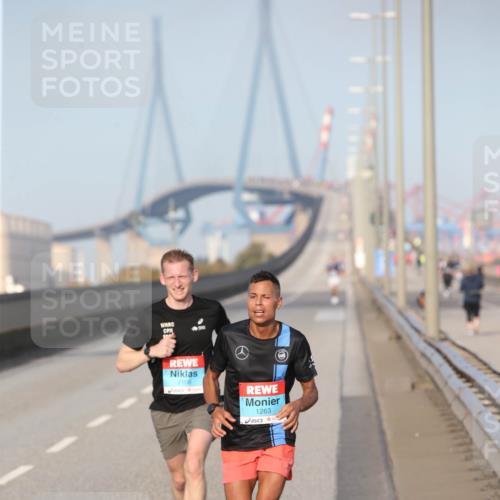 03.10.2026 - Köhlbrandbrückenlauf Jannik Wohlers http://msf.ph/oto/10708957 03.10.2026 09:34:11 Position 3 2106, 1263 meine-sportfotos.de