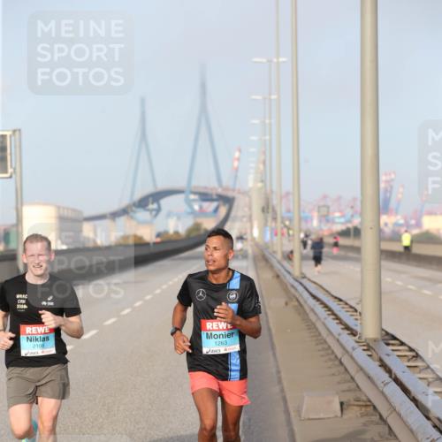 03.10.2026 - Köhlbrandbrückenlauf Jannik Wohlers http://msf.ph/oto/10708963 03.10.2026 09:34:13 Position 3 2026, 2106, 1263 meine-sportfotos.de