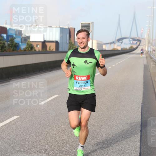 03.10.2026 - Köhlbrandbrückenlauf Jannik Wohlers http://msf.ph/oto/10708992 03.10.2026 09:34:55 Position 3 2043 meine-sportfotos.de