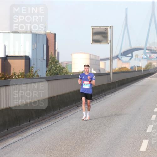 03.10.2026 - Köhlbrandbrückenlauf Jannik Wohlers http://msf.ph/oto/10709037 03.10.2026 09:36:56 Position 3  meine-sportfotos.de