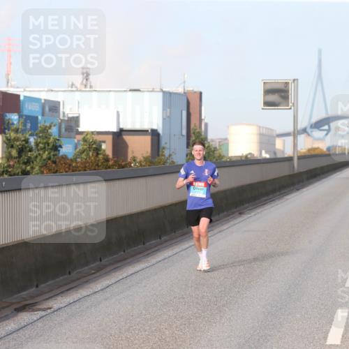 03.10.2026 - Köhlbrandbrückenlauf Jannik Wohlers http://msf.ph/oto/10709046 03.10.2026 09:36:58 Position 3  meine-sportfotos.de