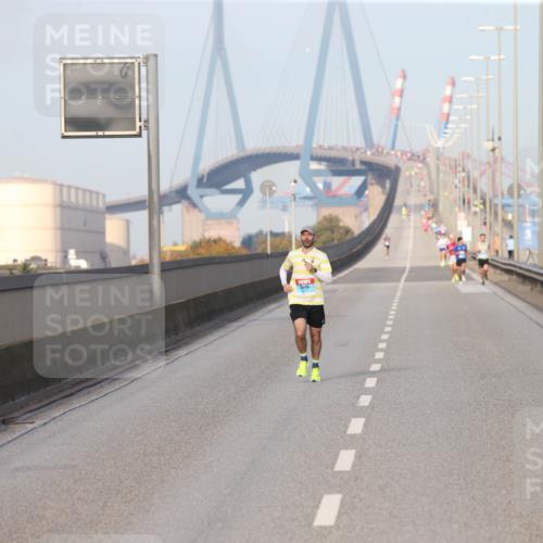 03.10.2026 - Köhlbrandbrückenlauf Jannik Wohlers http://msf.ph/oto/10709056 03.10.2026 09:37:04 Position 3  meine-sportfotos.de