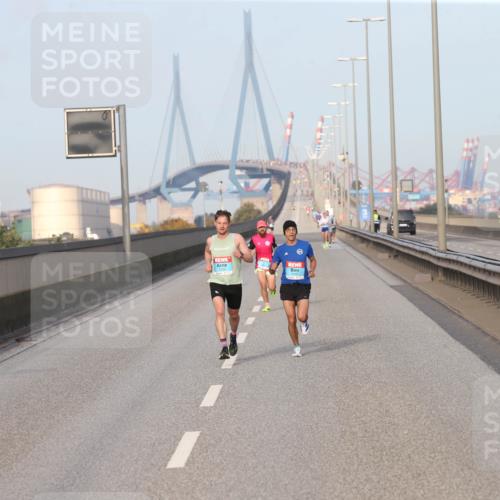 03.10.2026 - Köhlbrandbrückenlauf Jannik Wohlers http://msf.ph/oto/10709069 03.10.2026 09:37:30 Position 3  meine-sportfotos.de