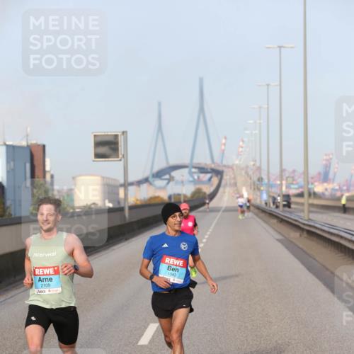 03.10.2026 - Köhlbrandbrückenlauf Jannik Wohlers http://msf.ph/oto/10709091 03.10.2026 09:37:35 Position 3 2109, 1083 meine-sportfotos.de