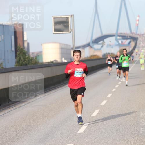 03.10.2026 - Köhlbrandbrückenlauf Jannik Wohlers http://msf.ph/oto/10709204 03.10.2026 09:39:10 Position 3 2181 meine-sportfotos.de